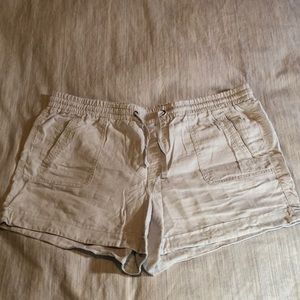 Reitmans linen shorts